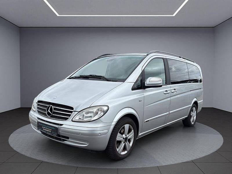 Silber Gebraucht 2010 Mercedes Viano Van / Kleinbus | 12.900 € (Superpreis) - Bild 1/4
