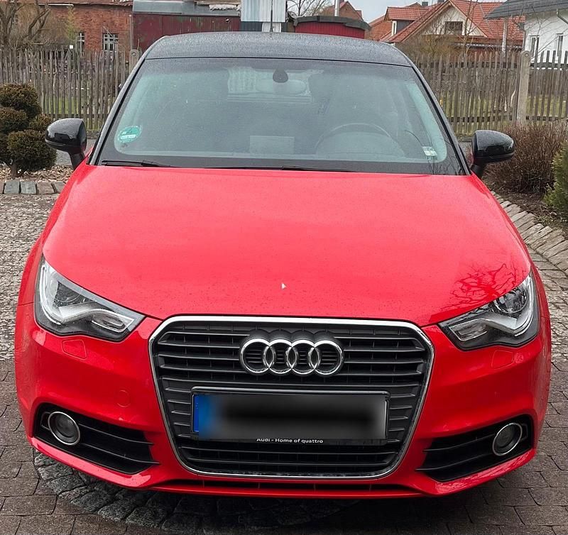 Gebraucht Audi A1 Ambition 122 PS (89 kW) 2013 Rot Kleinwagen