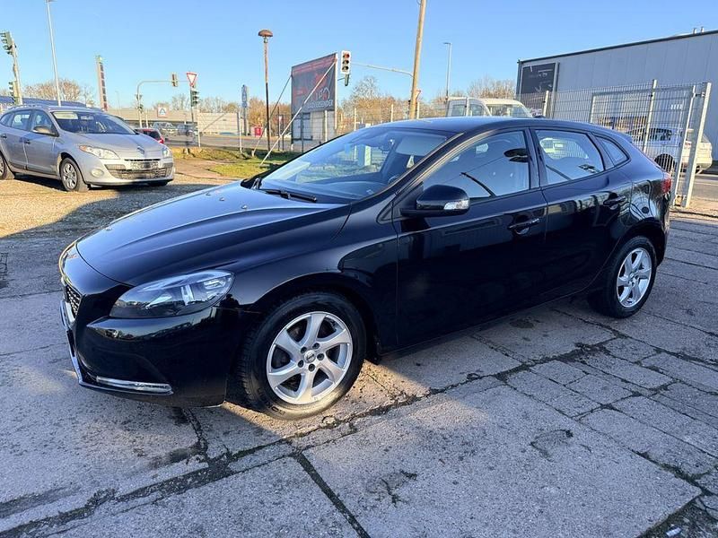 Gebraucht Volvo V40 Kinetic 120 PS (88 kW) 2017 Schwarz Limousine