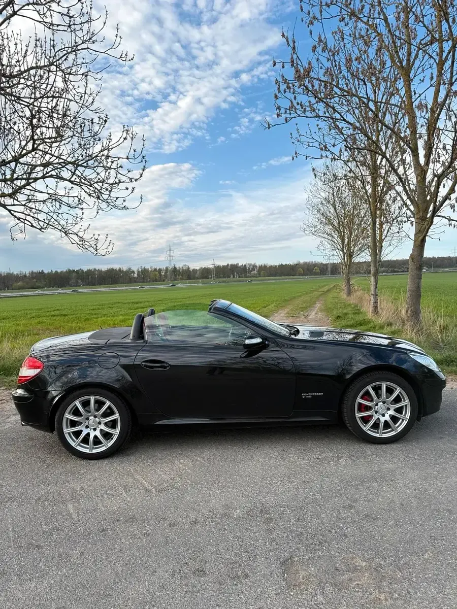 Usata Mercedes SLK200 163 CV (119 kW) 2004 Nero Cabrio