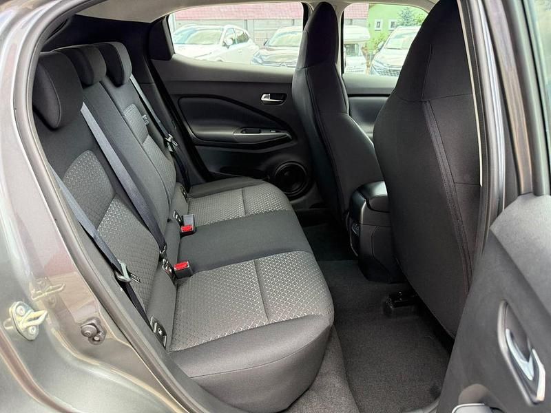 Gebraucht Nissan Juke Acenta 114 PS (83 kW) 2024 Grau SUV