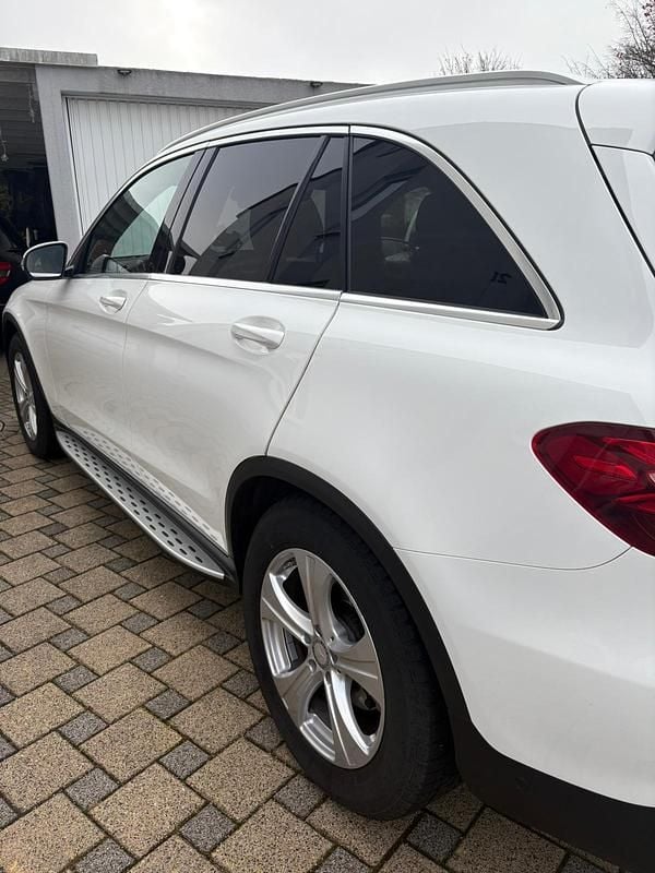 Gebraucht Mercedes GLC250 204 PS (150 kW) 2016 Weiß SUV