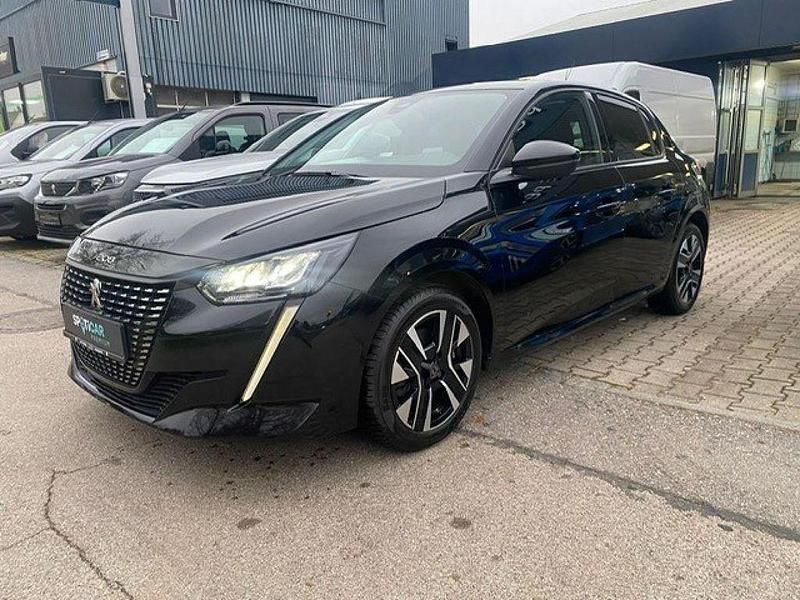 Gebraucht Peugeot 208 Allure 101 PS (74 kW) 2023 Perla nera schwarz Kleinwagen