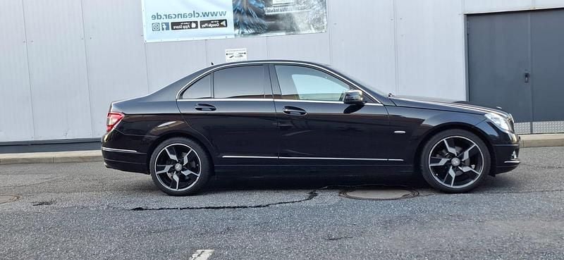 Gebraucht Mercedes C220 170 PS (125 kW) 2008 Schwarz Limousine