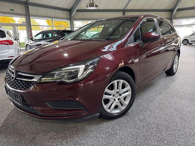 Rot Gebraucht 2018 Opel Astra Edition Kombi | 10.890 € (Guter Preis) - Bild 1/4