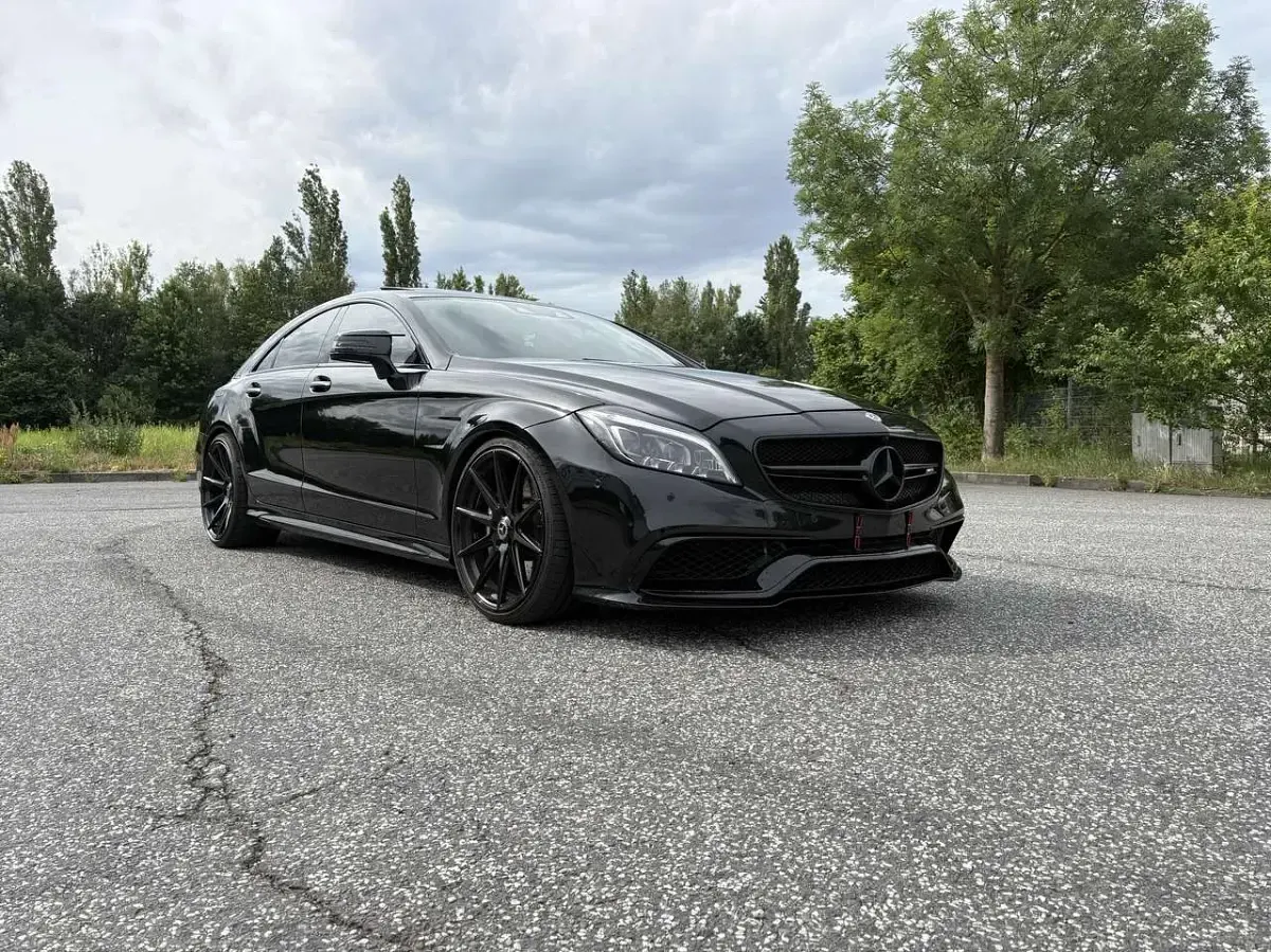 Gebraucht Mercedes CLS63 AMG AMG 557 PS (409 kW) 2015 Schwarz Coupé