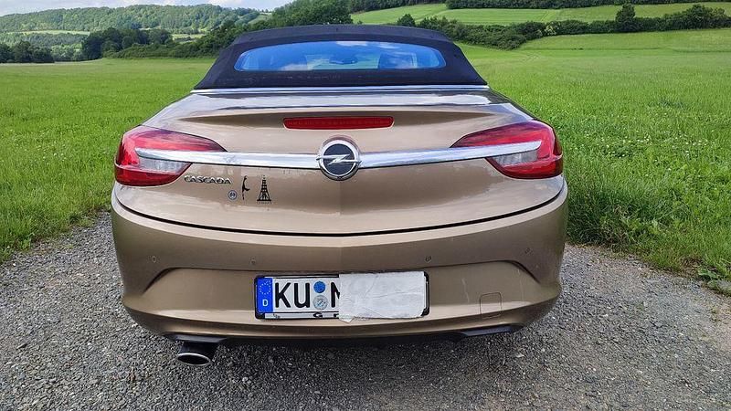 Gebraucht Opel Cascada Edition 140 PS (102 kW) 2013 Beige Cabrio