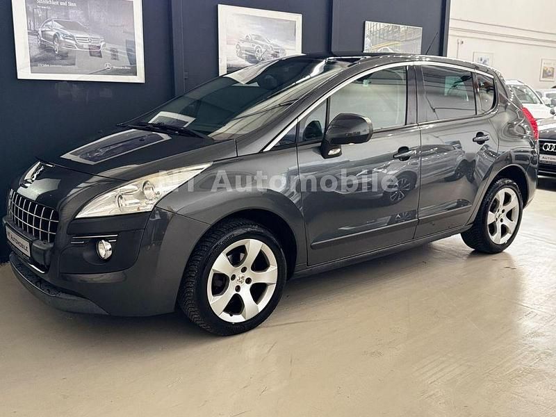 Grau Gebraucht 2010 Peugeot 3008 Premium Limousine | 4.950 € (Fairer Preis) - Bild 1/4