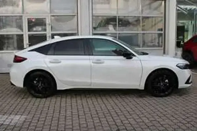 Neu Honda Civic Sport 200 PS (147 kW) 2025 Platinium white p. Limousine