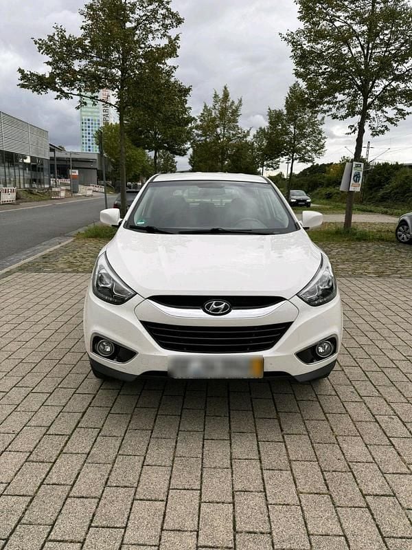 Weiß Gebraucht 2014 Hyundai Tucson SUV | 5.990 € (Guter Preis) - Bild 1/4