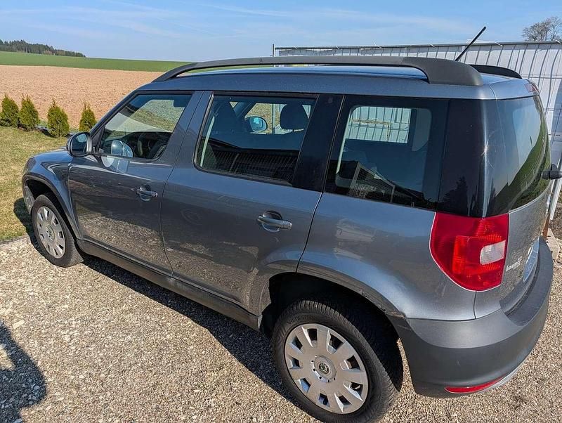Gebraucht Skoda Yeti Adventure 105 PS (77 kW) 2012 SUV