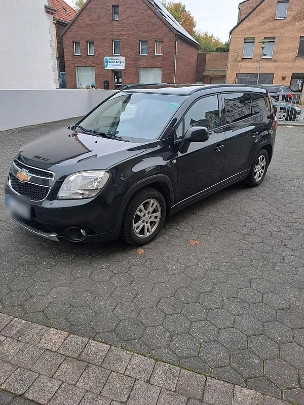 Gebraucht Chevrolet Orlando 141 PS (103 kW) 2011 Schwarz Van / Kleinbus