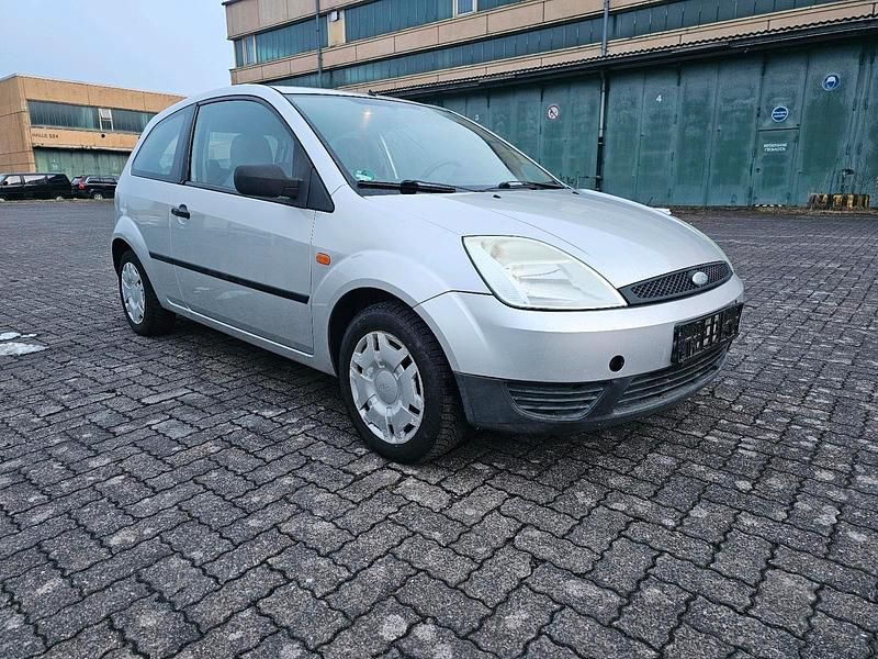 Gebraucht Ford Fiesta 60 PS (44 kW) 2004 Grau Kleinwagen