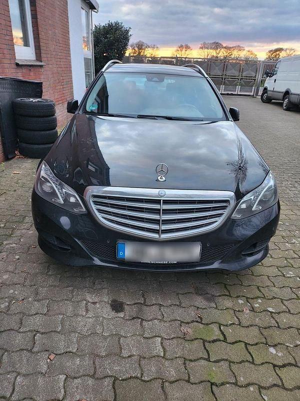 Gebraucht Mercedes C200 136 PS (100 kW) 2011 Schwarz Kombi