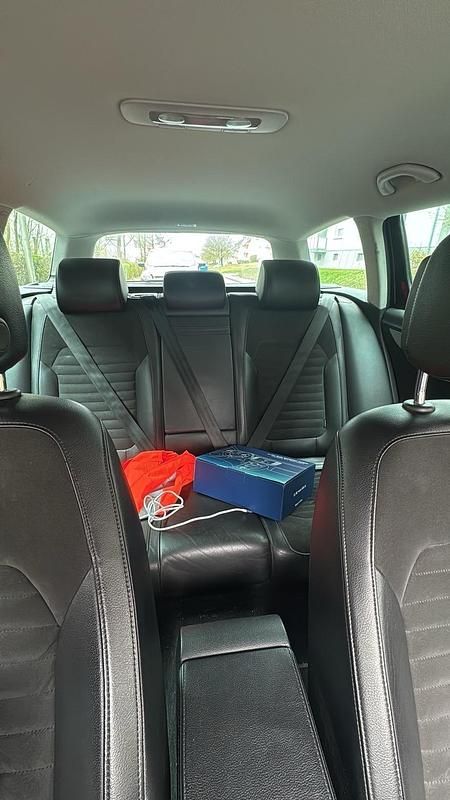 Gebraucht VW Passat Highline 140 PS (102 kW) 2014 Schwarz Kombi