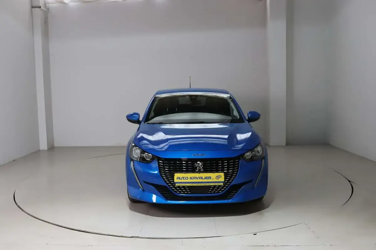 Gebraucht Peugeot 208 Allure 131 PS (96 kW) 2022 Blau Kleinwagen