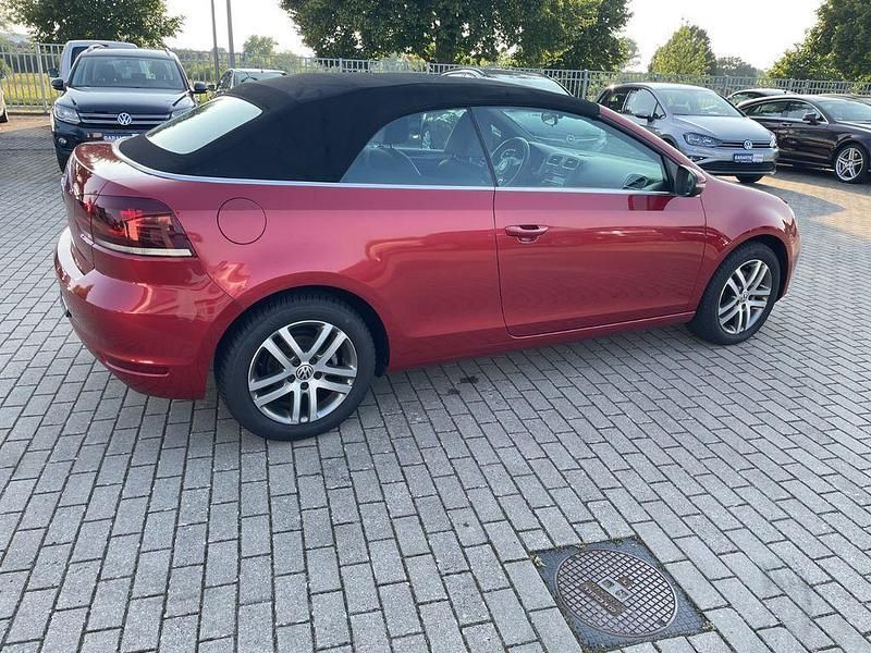 Gebraucht VW Golf Cabriolet Basis 105 PS (77 kW) 2012 Rot Cabrio