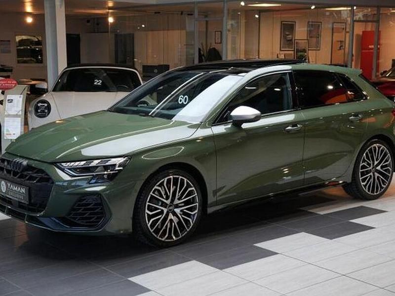 Gebraucht Audi S3 Ambiente 333 PS (244 kW) 2025 Grün Limousine