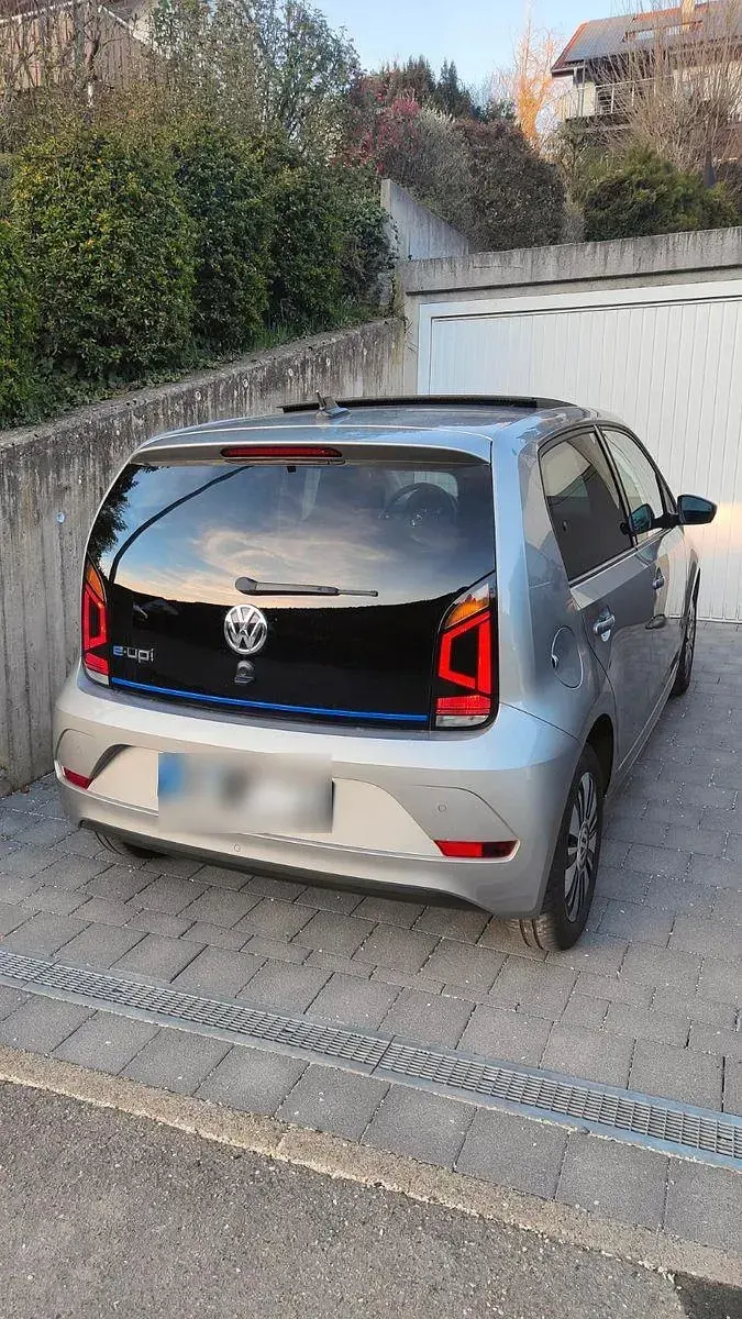 Brugt VW e-up! 60 kW (82 HK) 2019 Sølv Hatchback