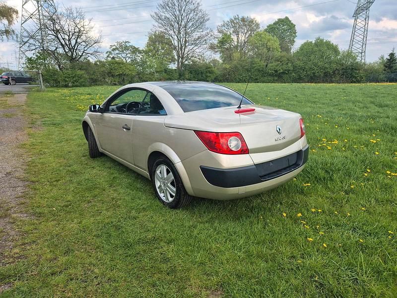 Gebraucht Renault Mégane Cabriolet 113 PS (83 kW) 2004 Gelb Cabrio