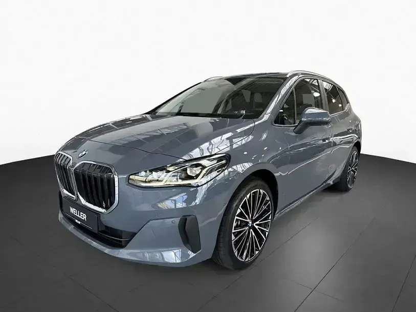 Gebraucht BMW 223 Active Tourer Comfort Edition 211 PS (155 kW) 2025 Storm bay (grau) Van / Kleinbus