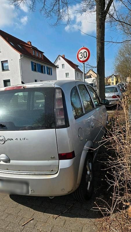 Gebraucht Opel Meriva 101 PS (74 kW) 2007 Silber Van / Kleinbus