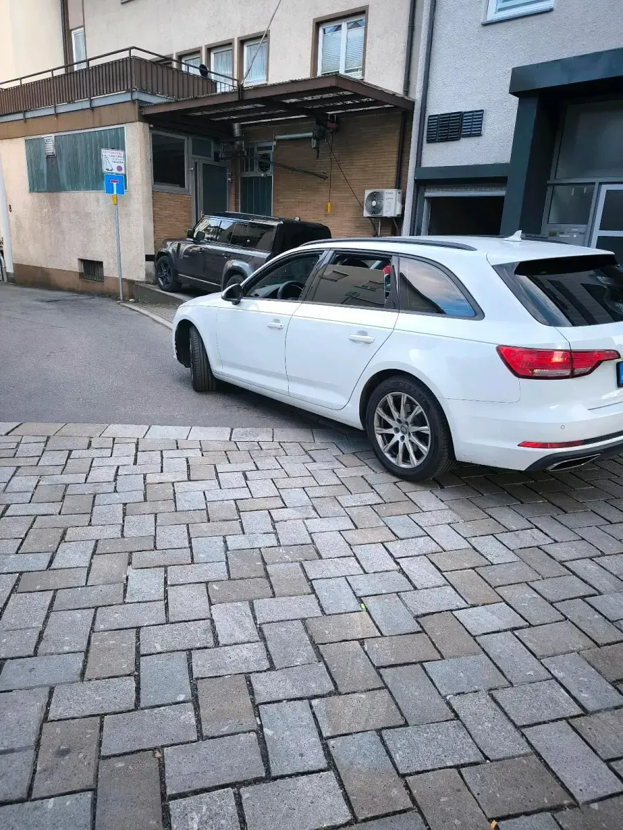 Gebraucht Audi A4 190 PS (139 kW) 2019 Weiß Kombi