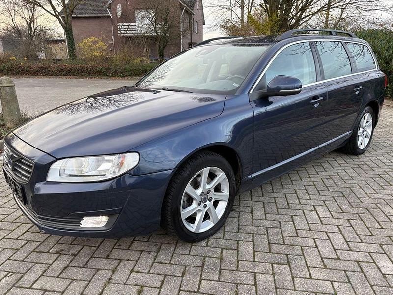 Gebraucht Volvo V70 181 PS (133 kW) 2015 Blau Kombi