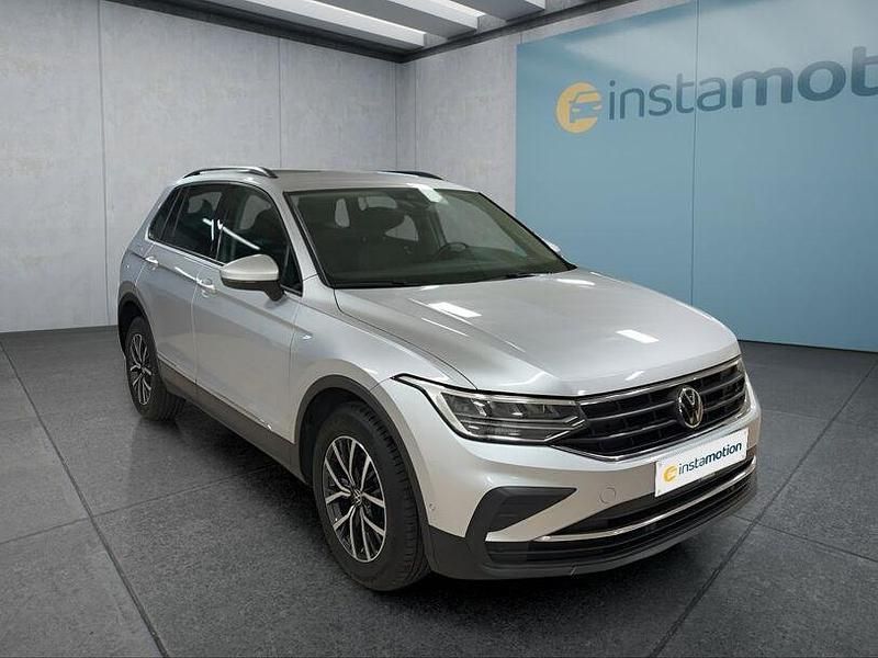 Gebraucht VW Tiguan 150 PS (110 kW) 2022 Silber SUV