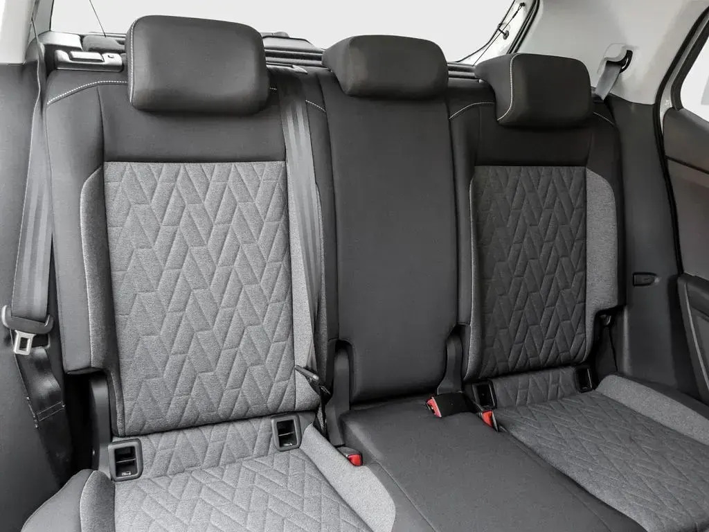Gebraucht VW T-Cross Move 110 PS (80 kW) 2023 Silber SUV