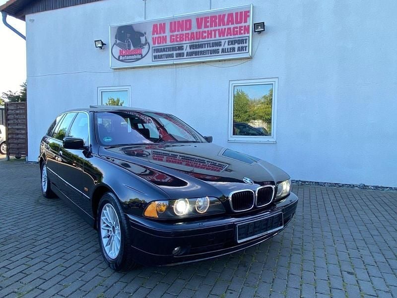 Schwarz Gebraucht 2003 BMW 530 Exclusive Kombi | 2.990 € (Fairer Preis) - Bild 1/4