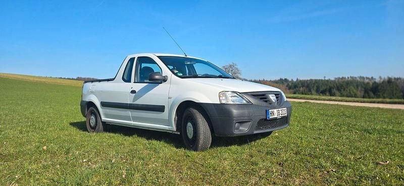 Gebraucht Dacia Logan Pick-Up 84 PS (61 kW) 2011 Weiß Pickup