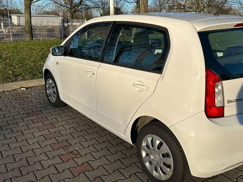 Gebraucht Skoda Citigo Ambition 75 PS (55 kW) 2016 Weiß Kleinwagen