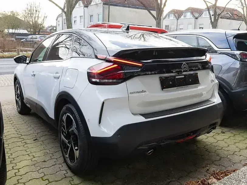 Gebraucht Citroën C4 PureTech 131 PS (96 kW) 2023 Weiß Limousine