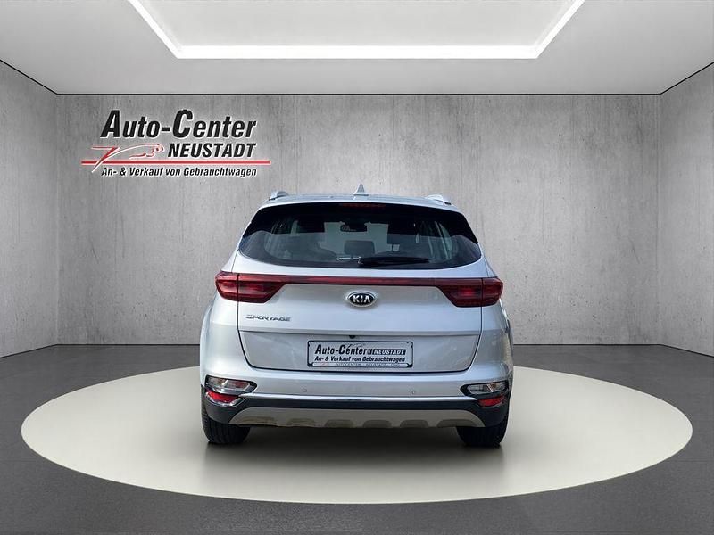 Gebraucht Kia Sportage Vision 136 PS (100 kW) 2021 Silber SUV