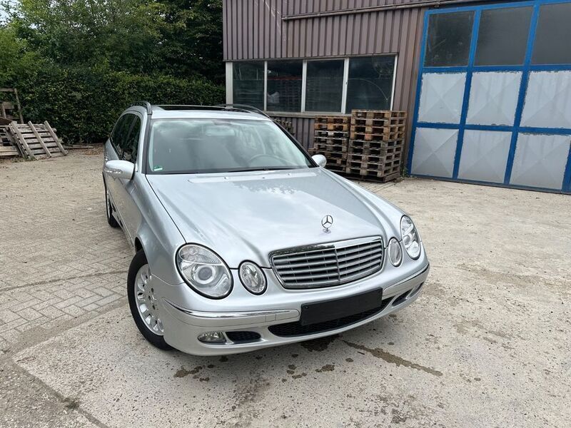 Silber Gebraucht 2006 Mercedes E200 Elegance Kombi | 7.900 € (Fairer Preis) - Bild 1/4