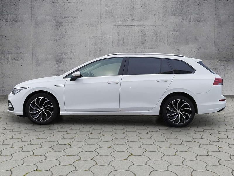 Gebraucht VW Golf VIII Style 131 PS (96 kW) 2022 Weiß Kombi