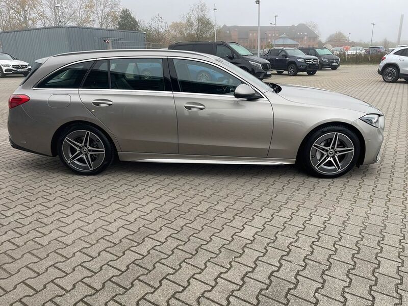 Gebraucht Mercedes C200 Premium 204 PS (150 kW) 2023 Mojavesilber Kombi