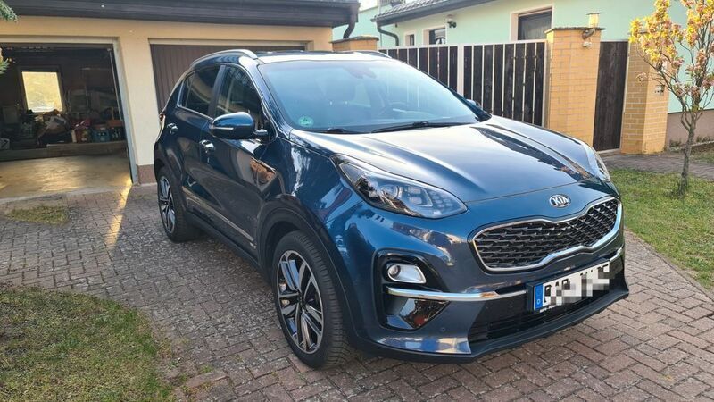 Blau Gebraucht 2019 Kia Sportage SUV | 18.900 € (Fairer Preis) - Bild 1/4