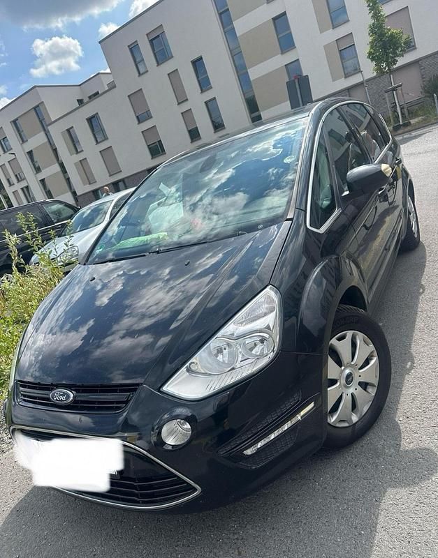 Schwarz Gebraucht 2012 Ford S-MAX S Van / Kleinbus | 6.000 € (Guter Preis) - Bild 1/4