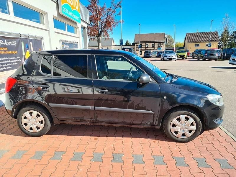 Gebraucht Skoda Fabia Cool Edition 86 PS (63 kW) 2012 Schwarz Limousine