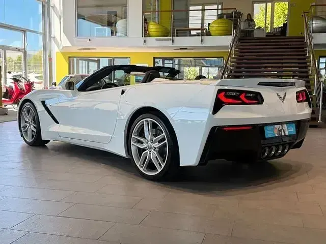 Używany Corvette Stingray 466 KM (342 kW) 2014 Biały Kabriolet