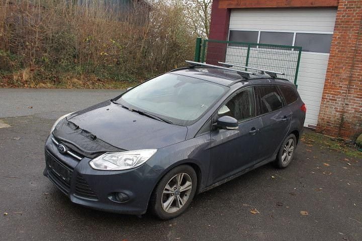 Grau Gebraucht 2014 Ford Focus SYNC Edition Kombi | 2.980 € (Superpreis) - Bild 1/4