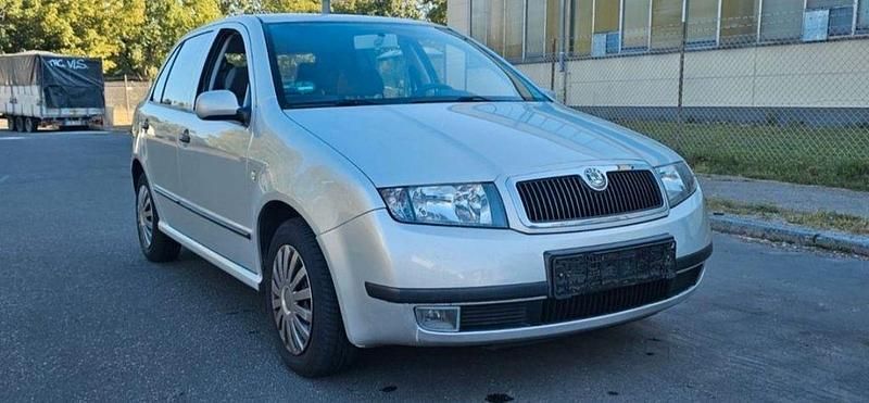 Silber Gebraucht 2001 Skoda Fabia Limousine | 1.250 € (Guter Preis) - Bild 1/4