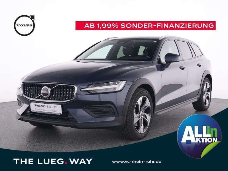 Blau denim blue / metallic Gebraucht 2023 Volvo V60 CC Plus Kombi | 39.990 € (Guter Preis) - Bild 1/2