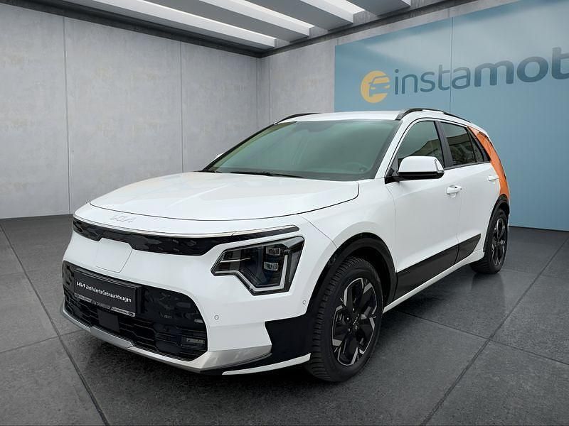 Weiß Gebraucht 2023 Kia e-Niro SUV | 30.149 € (Fairer Preis) - Bild 1/4