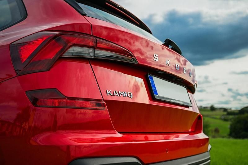 Rot Gebraucht 2024 Skoda Kamiq Selection SUV | 27.000 € (Fairer Preis) - Bild 1/4