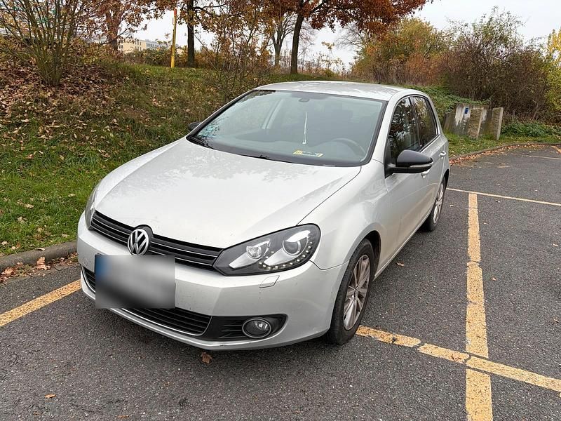 Grau Gebraucht 2011 VW Golf VI Limousine | 3.000 € (Superpreis) - Bild 1/4