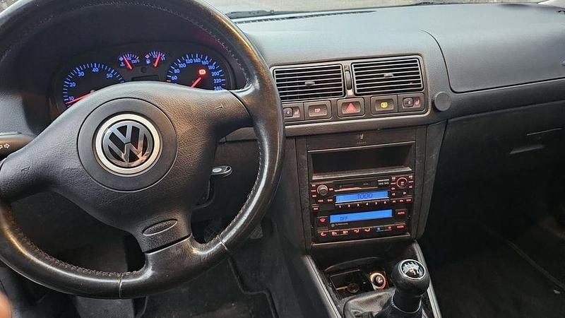 Gebraucht VW Golf IV Basis 110 PS (80 kW) 2002 Schwarz Kombi