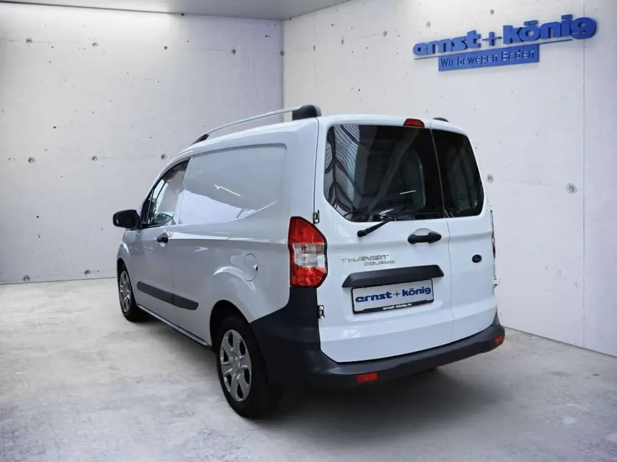 Gebraucht Ford Transit Trend 101 PS (74 kW) 2021 Frozen white Van / Kleinbus